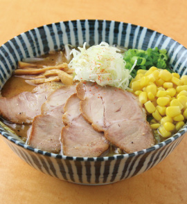 コーンチャーシュー麺(醤油・味噌)各1100円(税込)